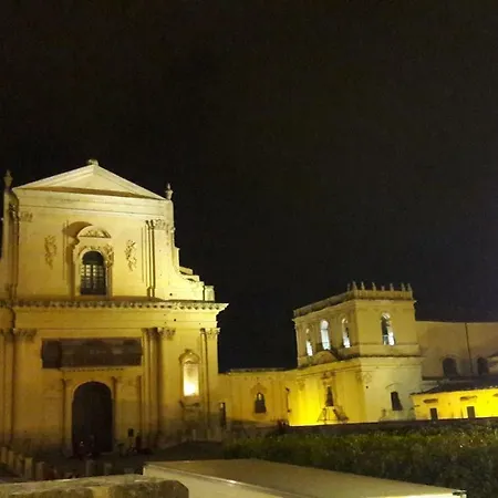 Midolo 3* Lido di Noto